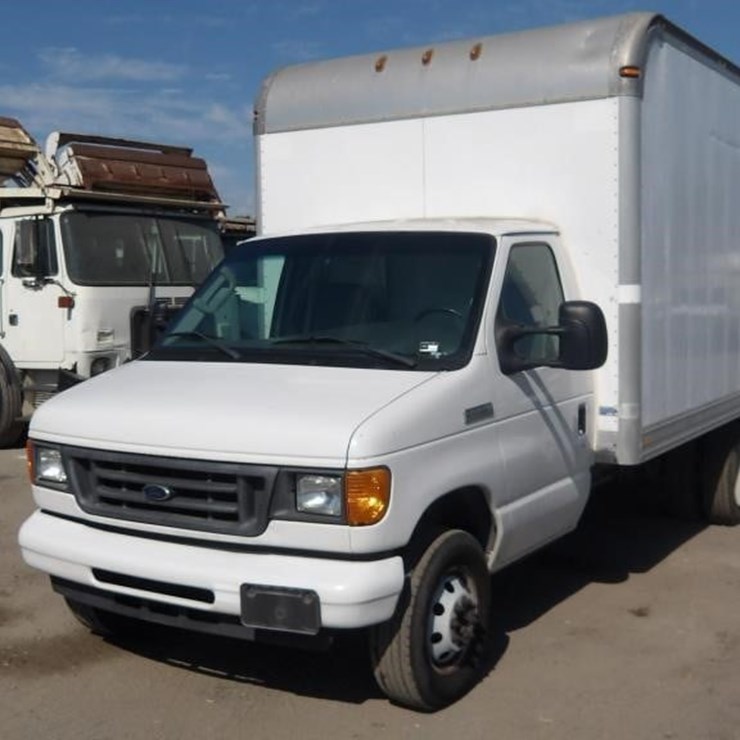 2006 FORD E350