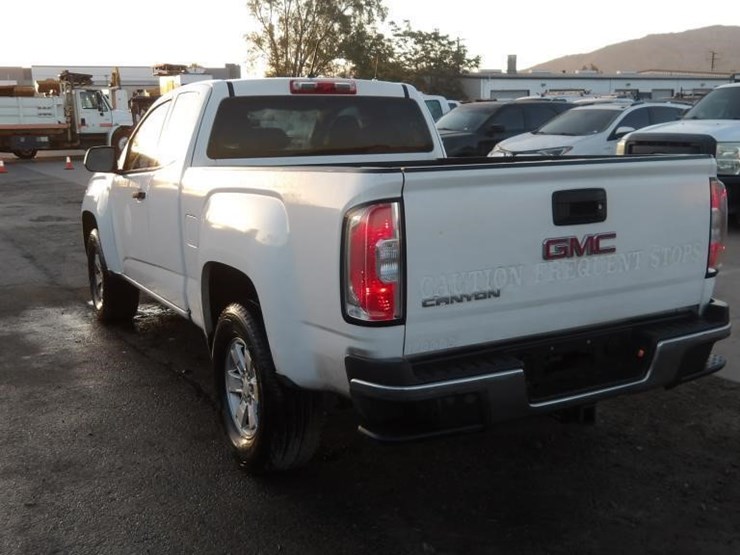 2016-gmc-canyon-image-4