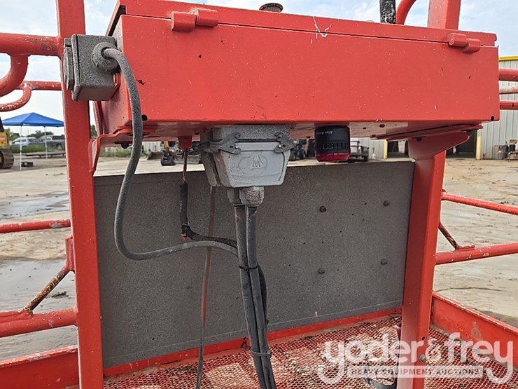 2020-skyjack-sj61t-image-23