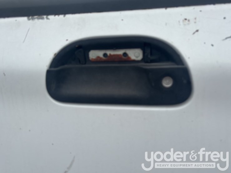 2010-ford-f350-image-24