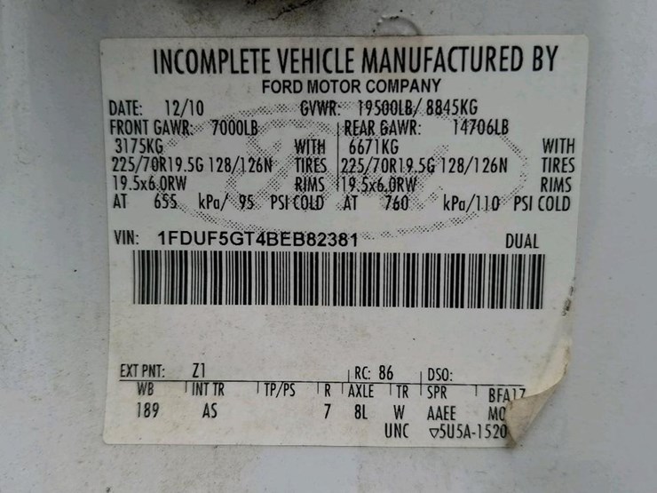 2011-ford-f550-image-11
