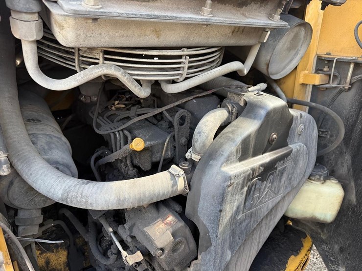 2002-caterpillar-257-image-16