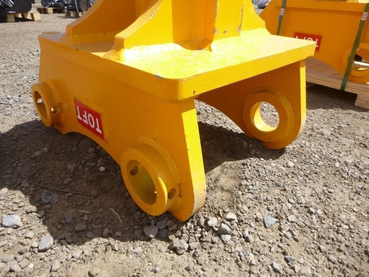 caterpillar-320-image-5