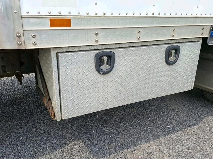 2011-ford-f550-image-21