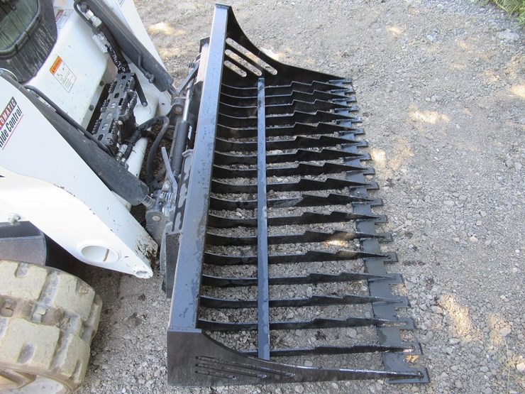 wildcat-72"-skid-steer-skeleton-bucket-image-5