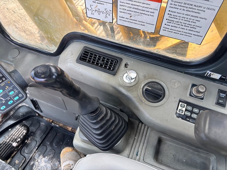 komatsu-pc200-lc-6-image-40