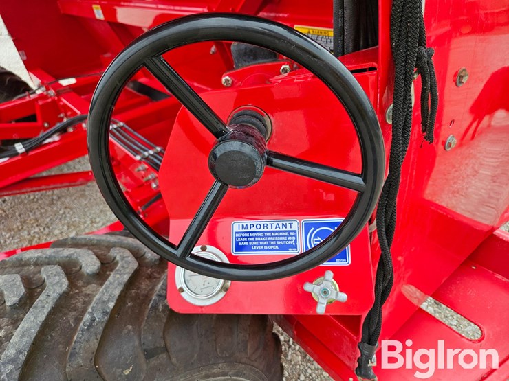 2020-akron-gtt4010-high-capacity-grain-bagger-image-16