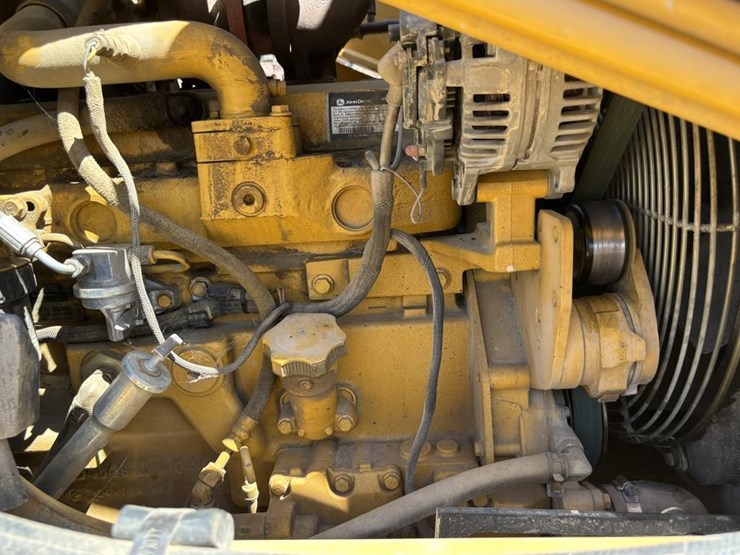 deere-410g-image-51
