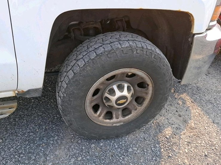 2015-chevrolet-2500-image-27