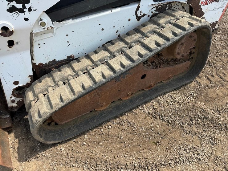 2015-bobcat-t650-image-13
