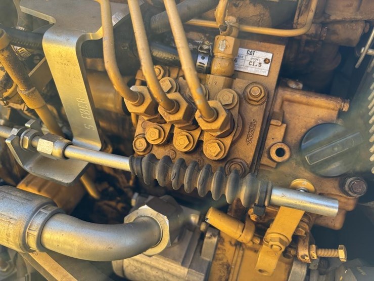 caterpillar-cb24-image-30