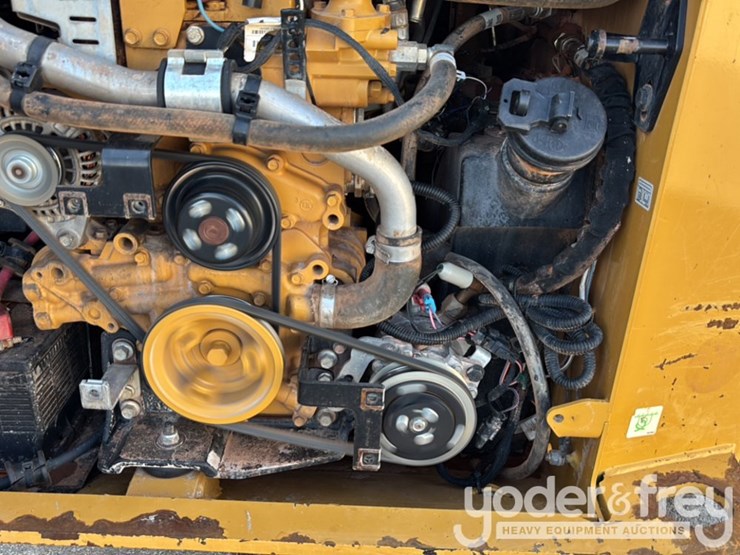 2021-caterpillar-259d3-image-29