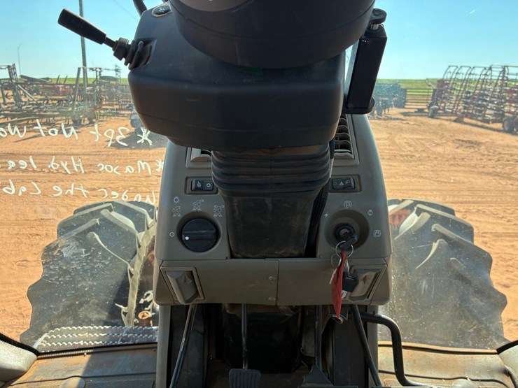 case-ih-mx270-image-17