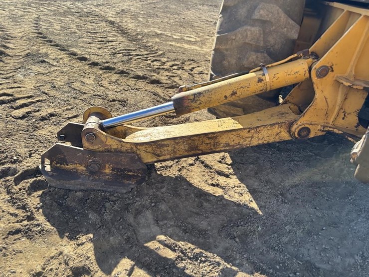 caterpillar-416c-image-29