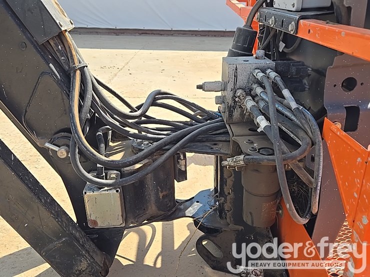 2015-jlg-860sj-image-26