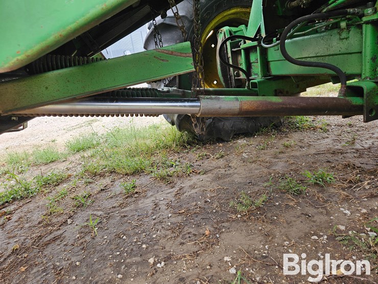 1975-john-deere-3300-image-11