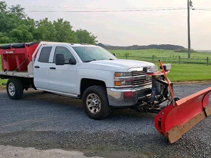 2015-chevrolet-2500-image-1