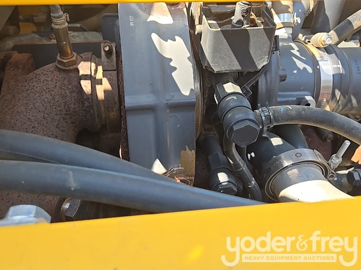 2018-komatsu-pc210-lci-11-image-65