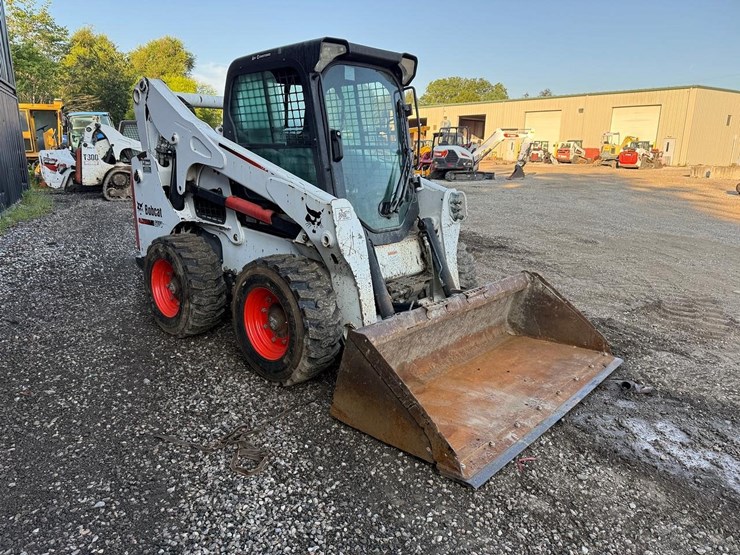 2011-bobcat-s750-image-6