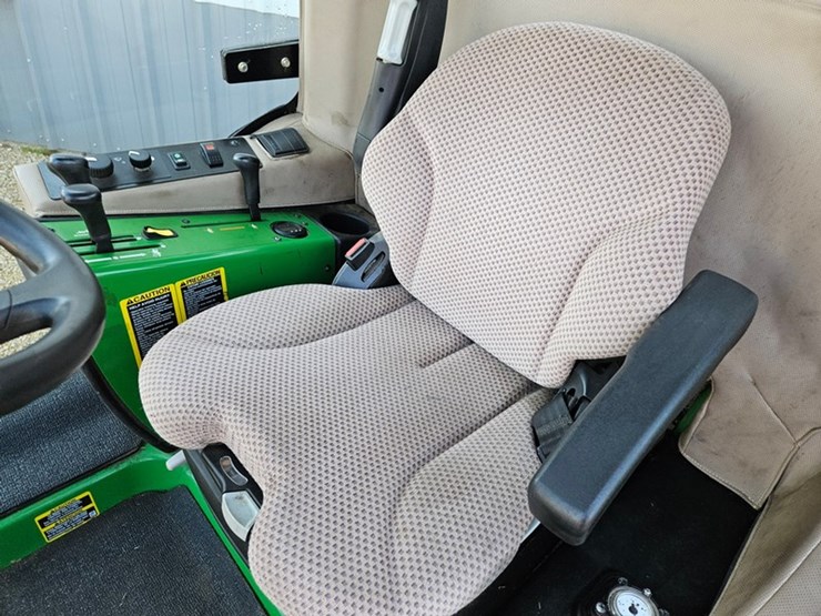 2015-john-deere-1575-image-31