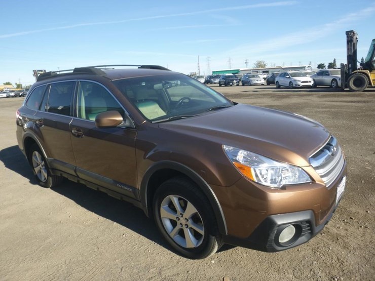 2013-subaru-outback-image-2
