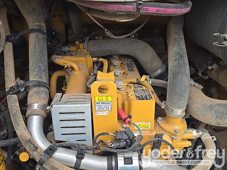 2020-caterpillar-289d3-image-35