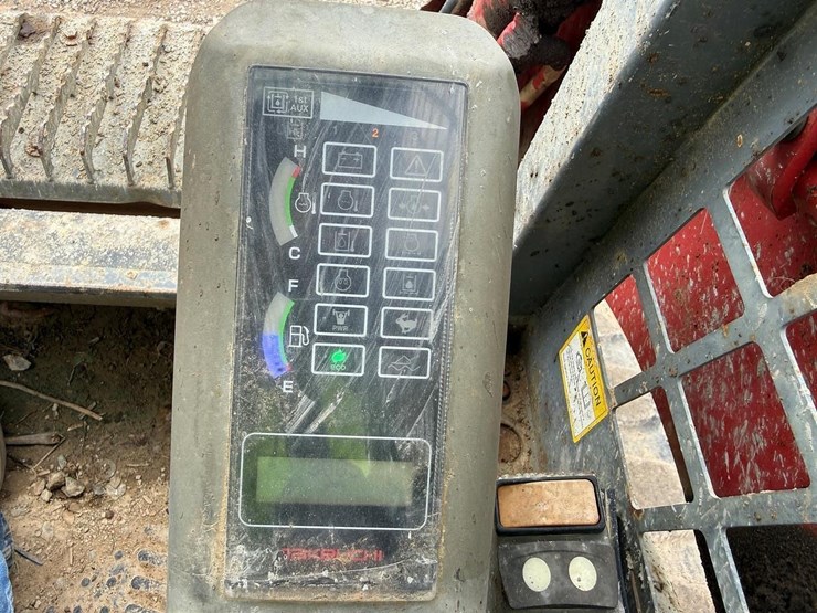 2016-takeuchi-tl8-image-20