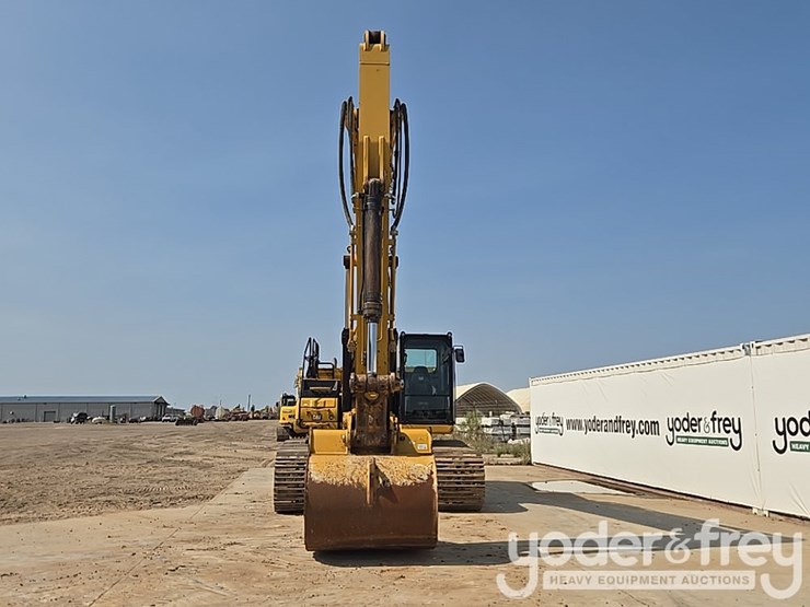 2019-caterpillar-336-image-8