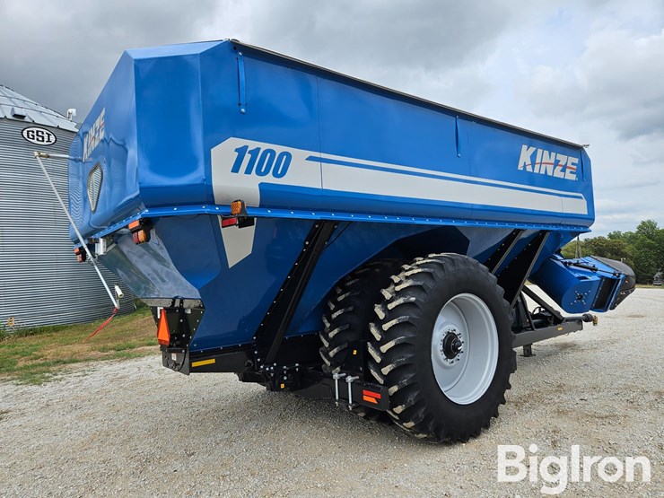 2014-kinze-1100-image-5