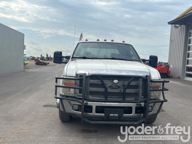 2010-ford-f350-image-8