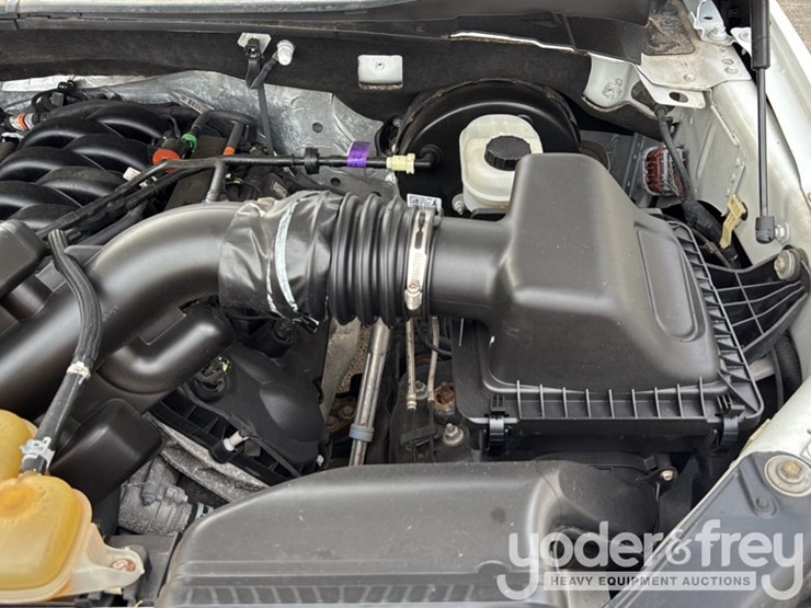 2020-ford-f150-image-15
