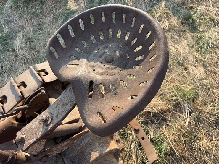 cletrac-model-k-crawler-image-18