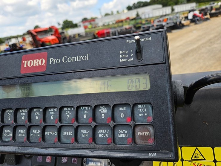 2006-toro-multi-pro-5700d-image-45