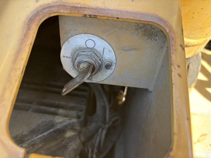 caterpillar-313b-image-46
