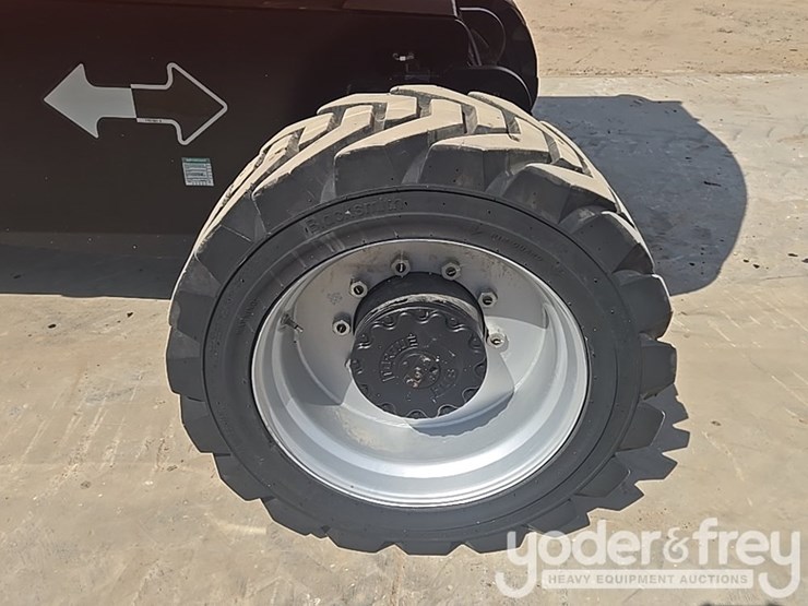 2015-jlg-860sj-image-10