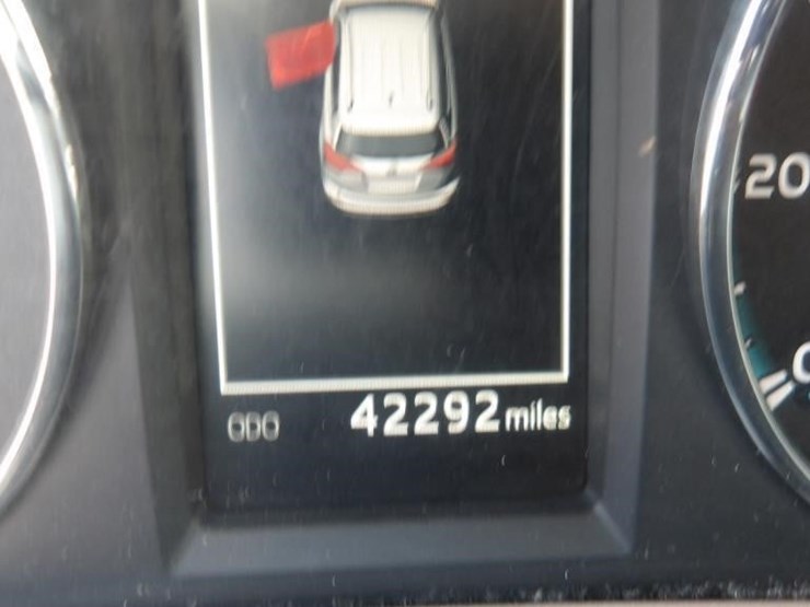 2016-toyota-rav4-image-16