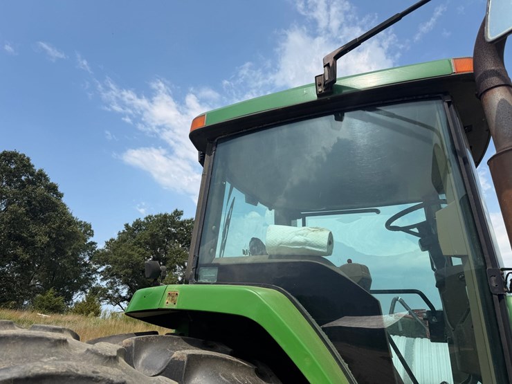 1997-john-deere-8300-image-44