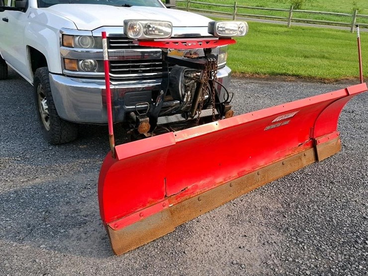 2015-chevrolet-2500-image-16