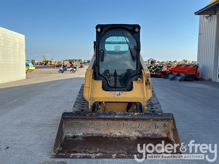 2023-caterpillar-259d3-image-8