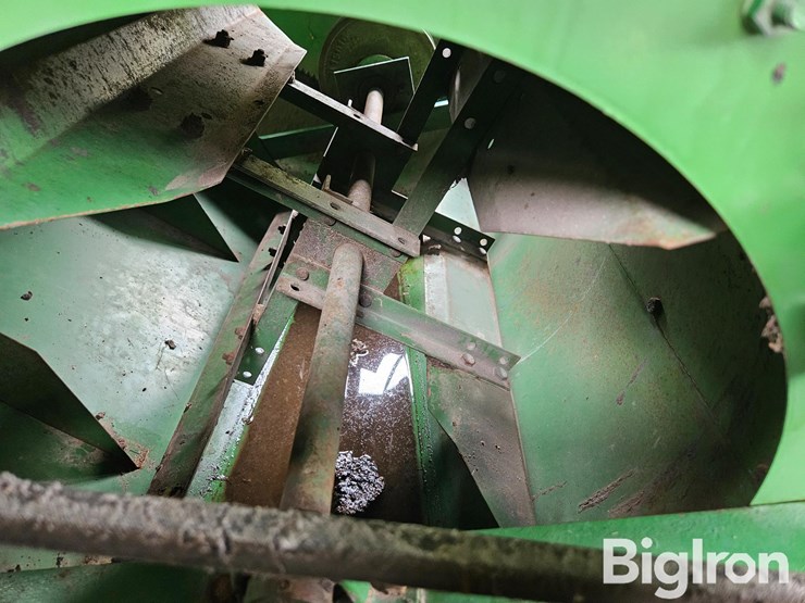 1975-john-deere-3300-image-20