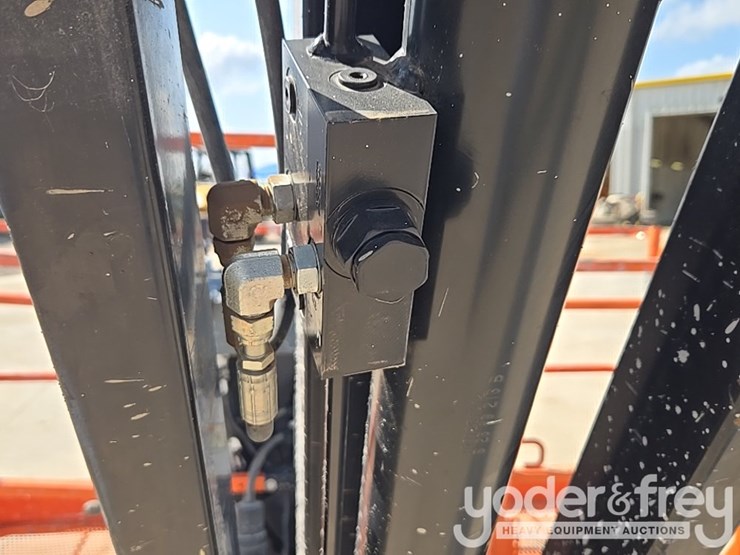 2015-jlg-860sj-image-21