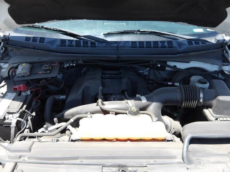 2017-ford-f150-xl-image-10