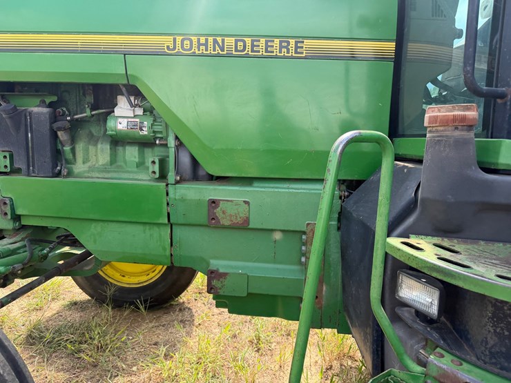 1997-john-deere-8300-image-27