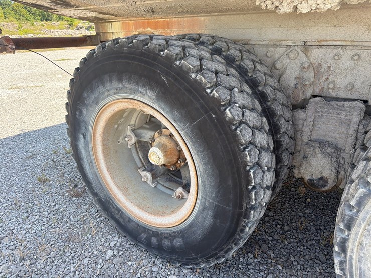 1999-mack-dm690sx-image-28