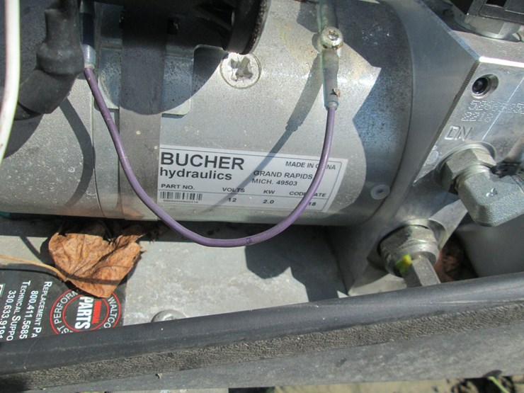 #53891-•-bucher-7'-lift-gate-inv#53891-image-5