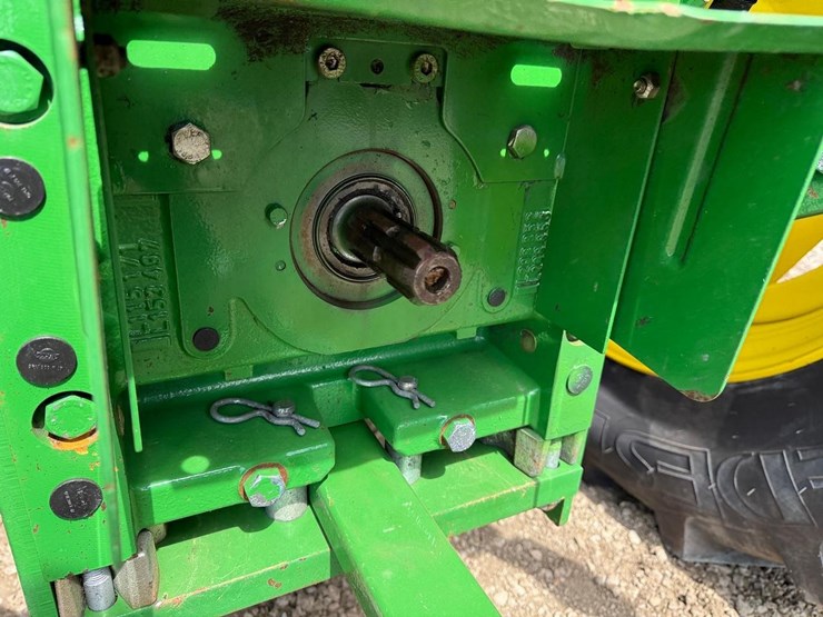 2020-john-deere-6110m-image-13