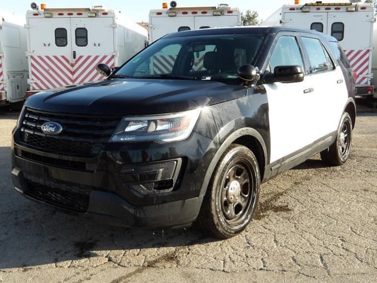 2019-ford-explorer-image-1