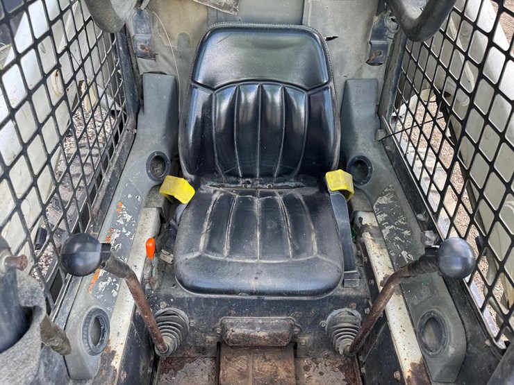 2000-bobcat-773-image-15