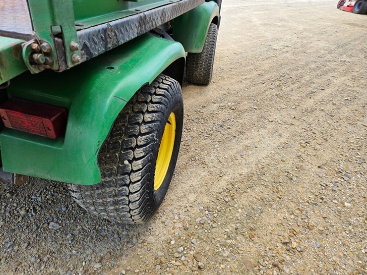 2020-john-deere-gator-image-20