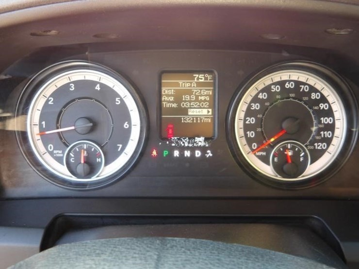 2015-dodge-ram-1500-image-17